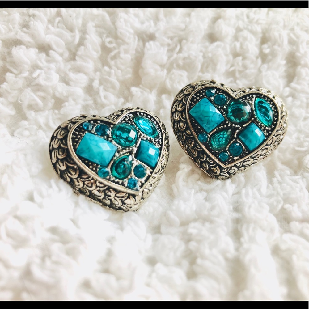 Vintage chunky stud earrings